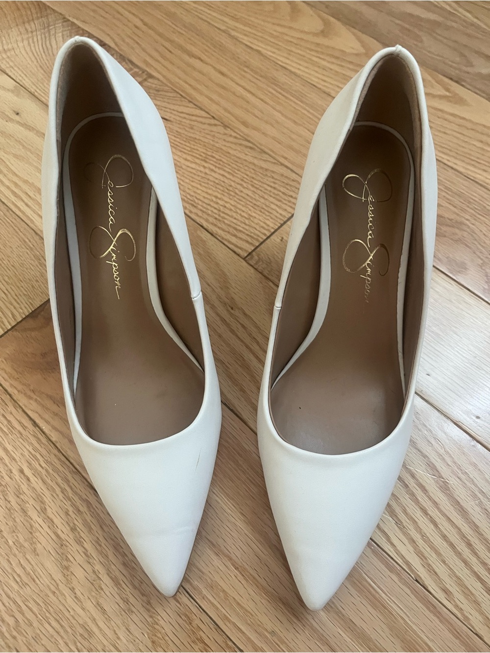 Jessica Cream Pointed Toe Pumps